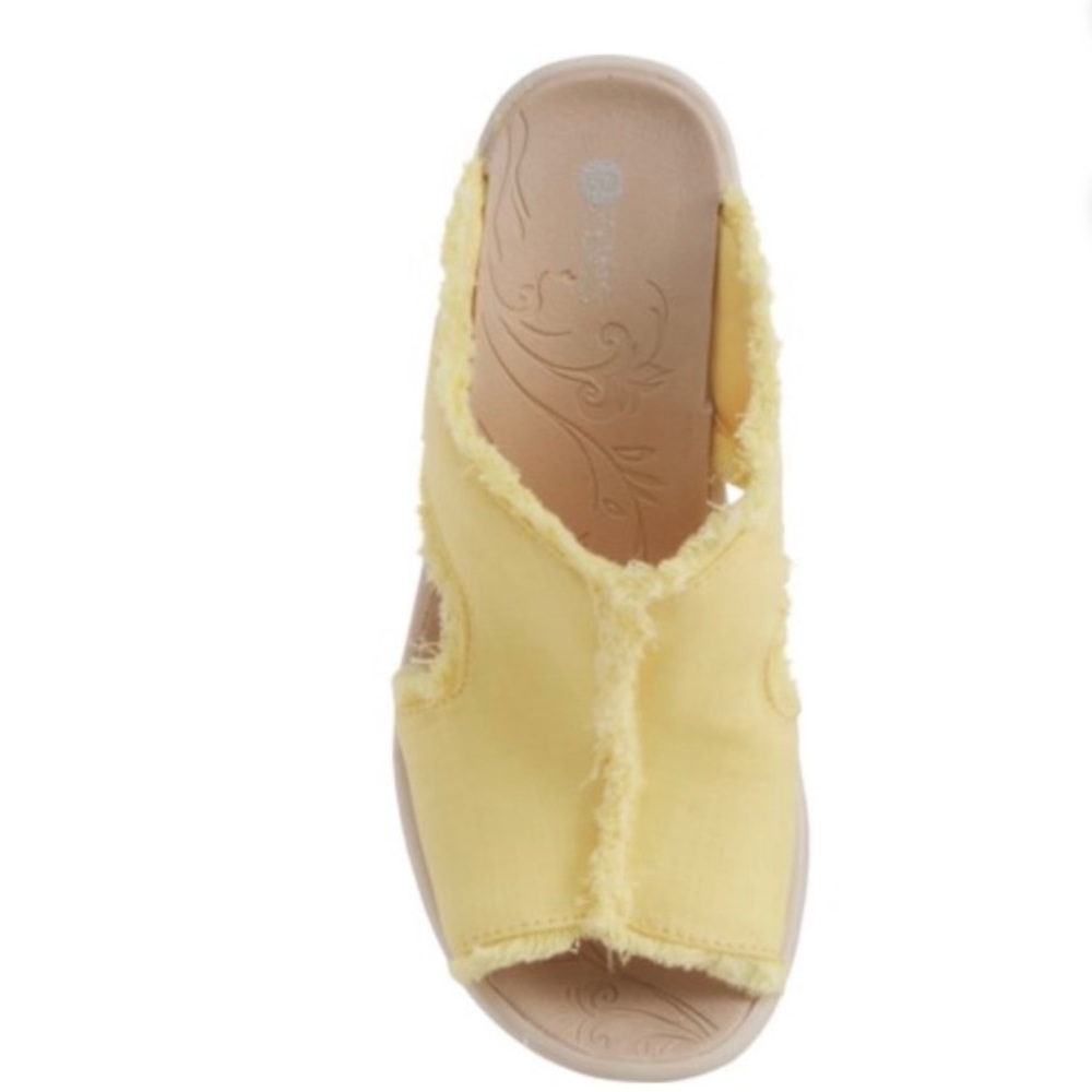 Serendipity Womens Padded Insole Slip On Slide Sandals - Picture 2 of 5
